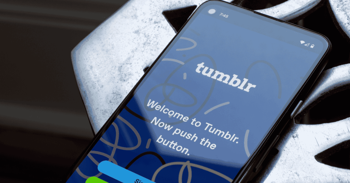 Tumblr — социальная сеть и блог.