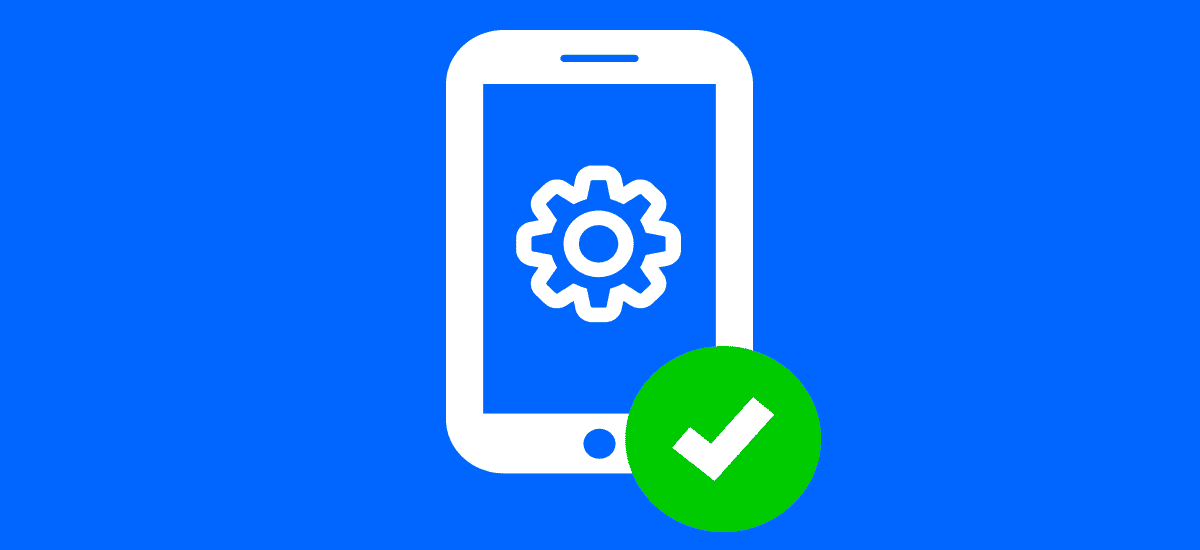 Mobile smartphone outline with a gear icon and green tick to signify parental controls and privacy settings.