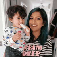 Yasmin johal pai blogueiro com criança