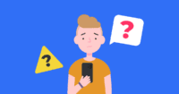 Immagine digitale di un ragazzo adolescente che sembra preoccupato mentre tiene in mano il suo smartphone. Le icone del punto interrogativo sono accanto a lui.